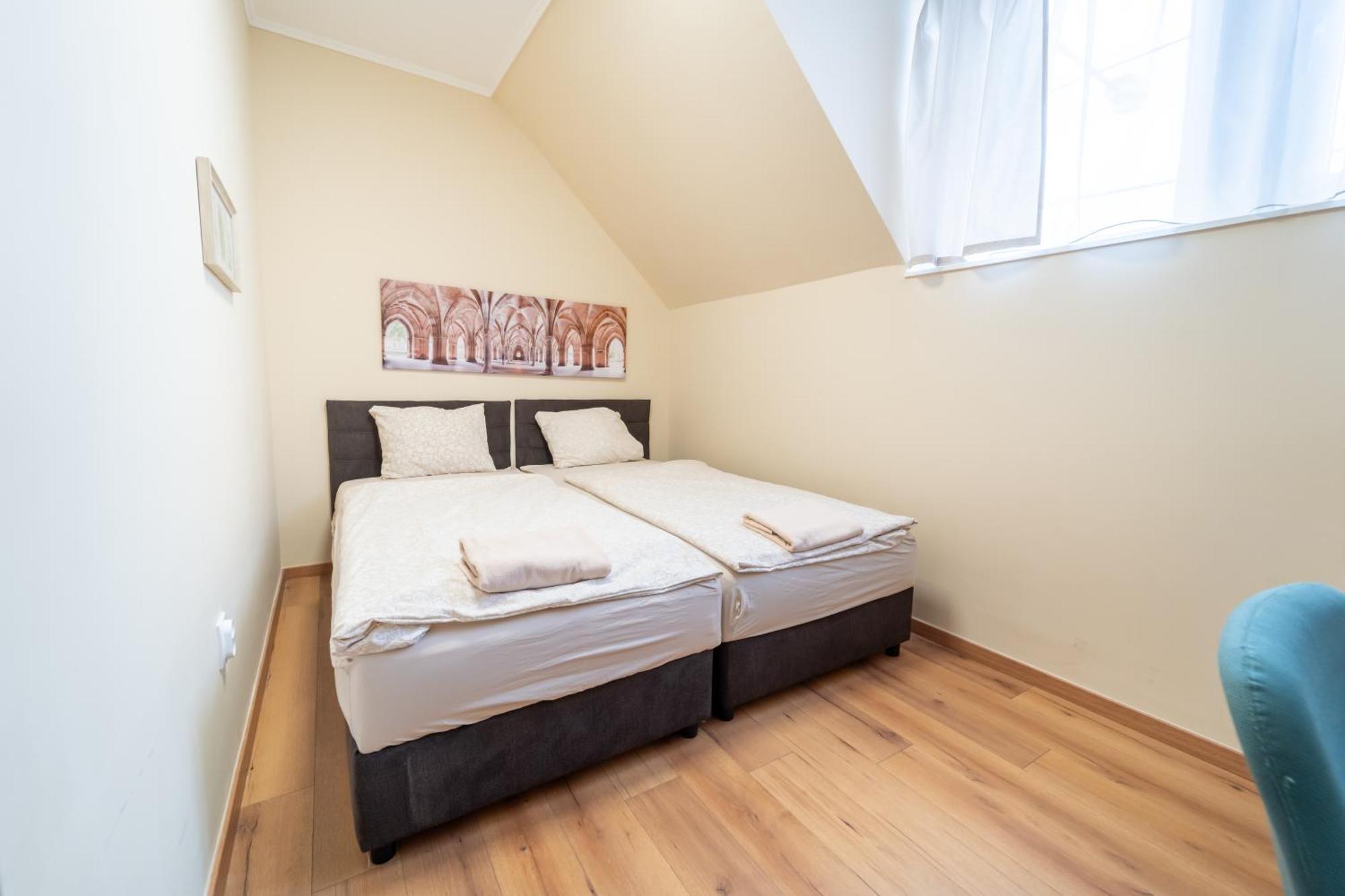 Palmy Apartmanhouse Maglod Exteriör bild