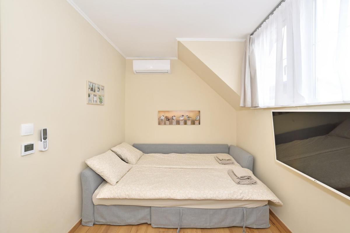 Palmy Apartmanhouse Maglod Exteriör bild
