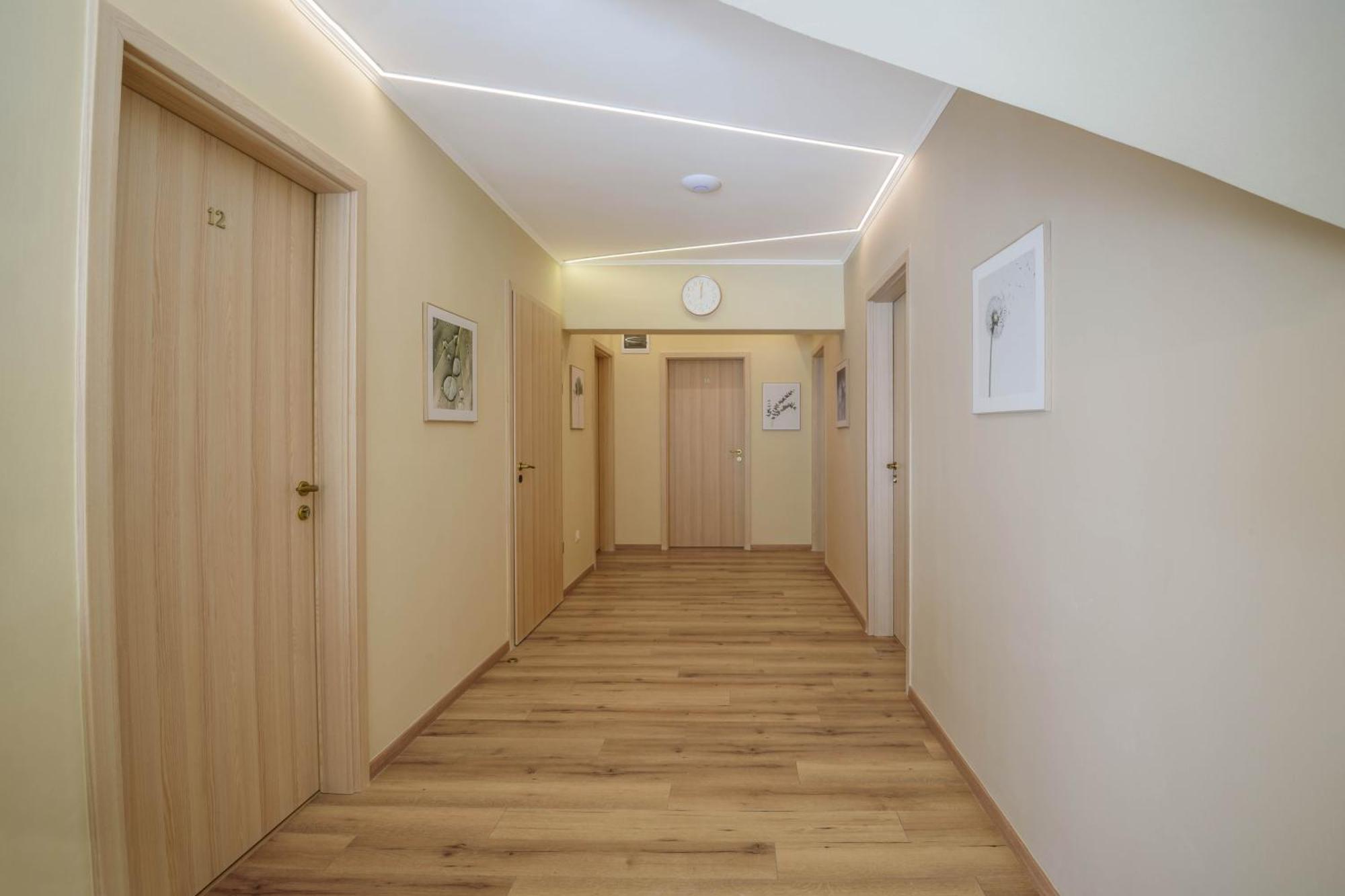 Palmy Apartmanhouse Maglod Exteriör bild