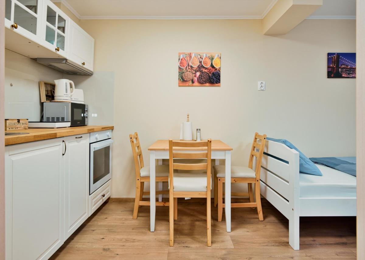 Palmy Apartmanhouse Maglod Exteriör bild