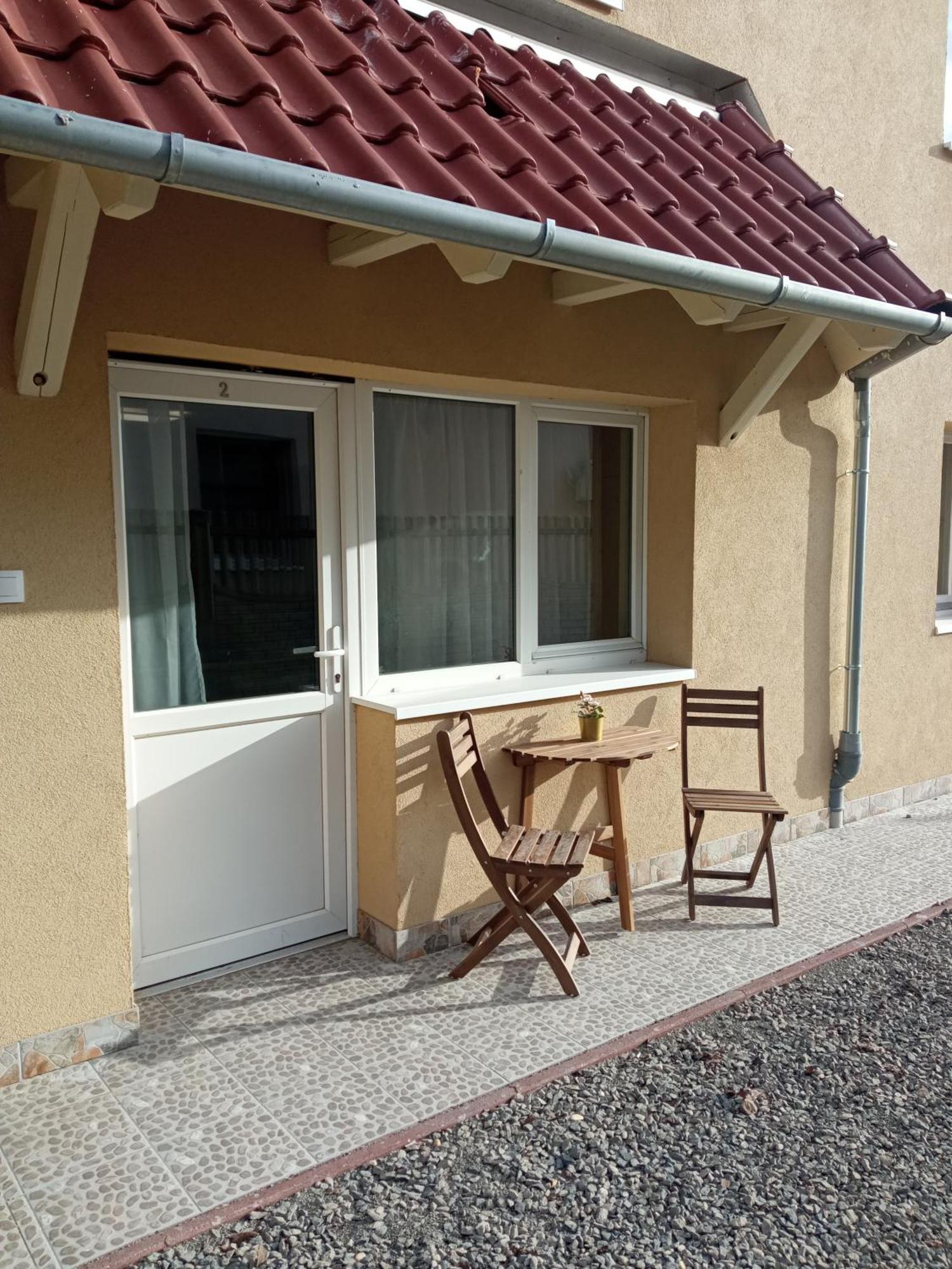 Palmy Apartmanhouse Maglod Exteriör bild
