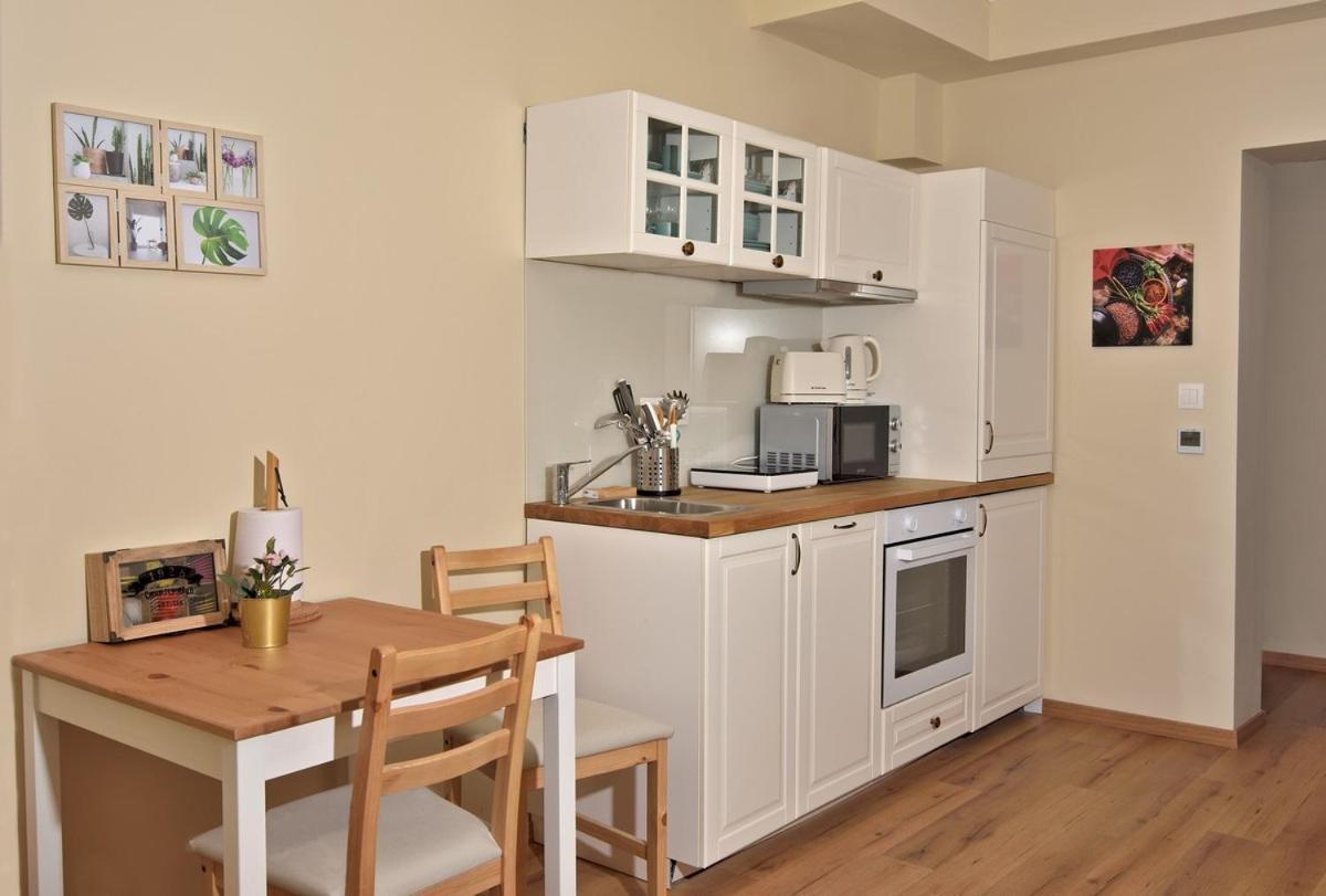Palmy Apartmanhouse Maglod Rum bild